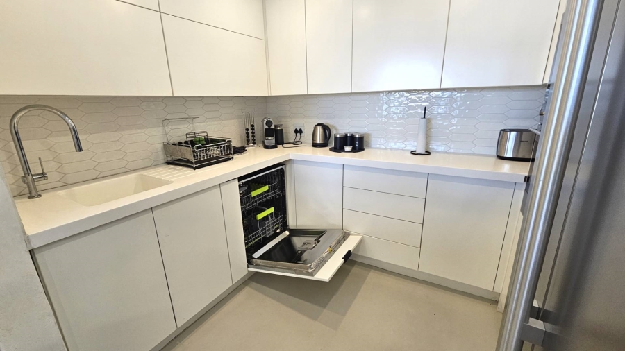 4 Bedroom Property for Sale in Kosmos North West